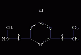 2-chloro-4,6-bis(ethylamino)-1,3,5-tri  Azine structural formula
